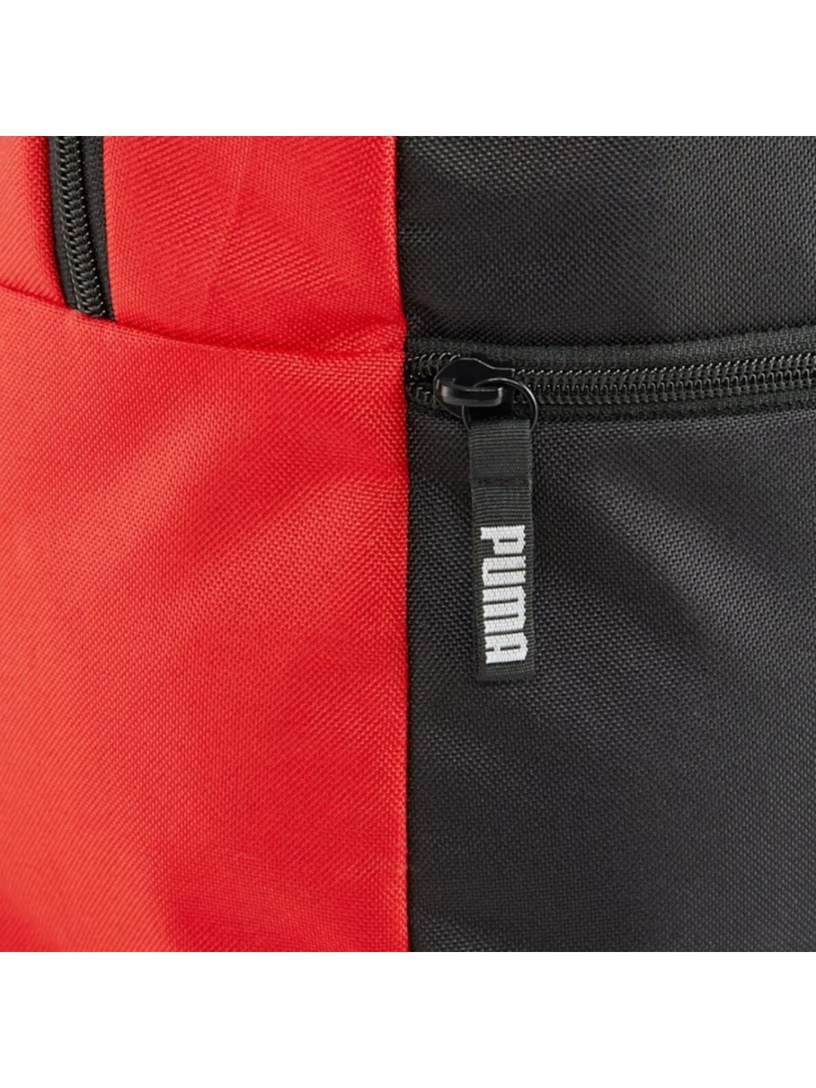 Puma Team Goal Core kuprinė juoda ir raudona 90238 03 4 Puma Team Goal Core kuprinė juoda ir raudona 90238 03 4