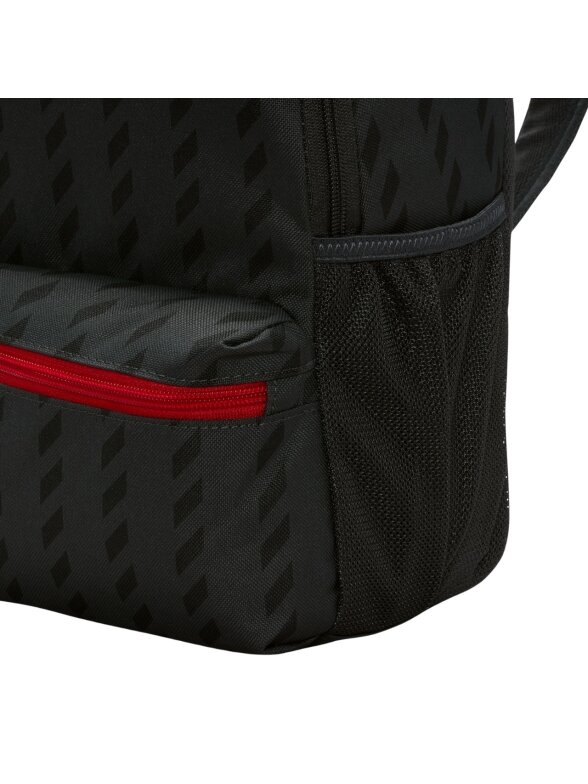 Nike kuprinė vaikams JDI Mini juoda IO1530 010 5 Nike kuprinė vaikams JDI Mini juoda IO1530 010 5