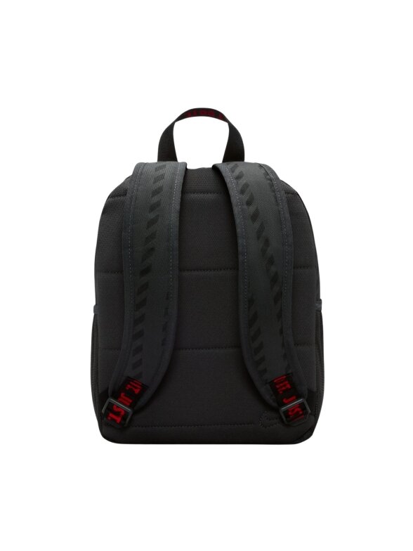 Nike kuprinė vaikams JDI Mini juoda IO1530 010 1 Nike kuprinė vaikams JDI Mini juoda IO1530 010 1