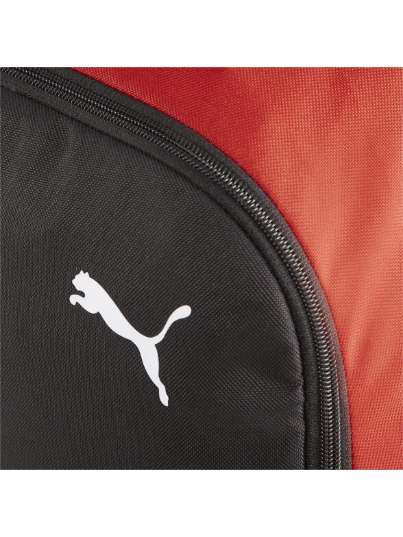 Puma Team Goal Premium XL kuprinė raudona ir juoda 90458 03 2 Puma Team Goal Premium XL kuprinė raudona ir juoda 90458 03 2