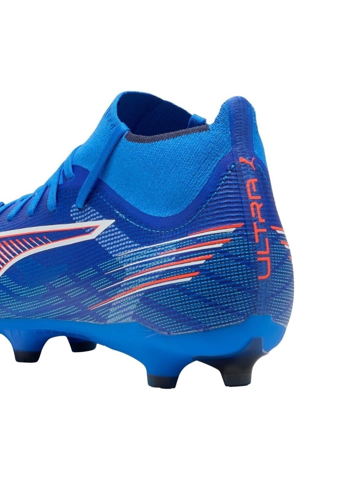 Puma Ultra 6 Match+ FG/AG futbolo bateliai vyrams 108524 01 2 Puma Ultra 6 Match+ FG/AG futbolo bateliai vyrams 108524 01 2