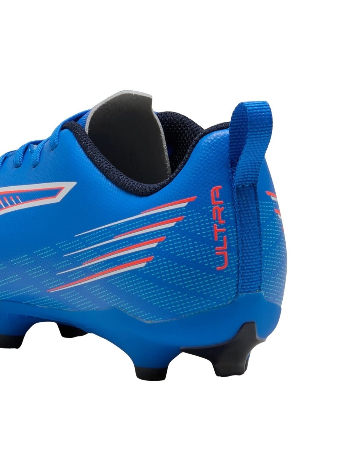 Puma Ultra 6 Play FG/AG futbolo batai vaikams juodi 108533 01 3 Puma Ultra 6 Play FG/AG futbolo batai vaikams juodi 108533 01 3