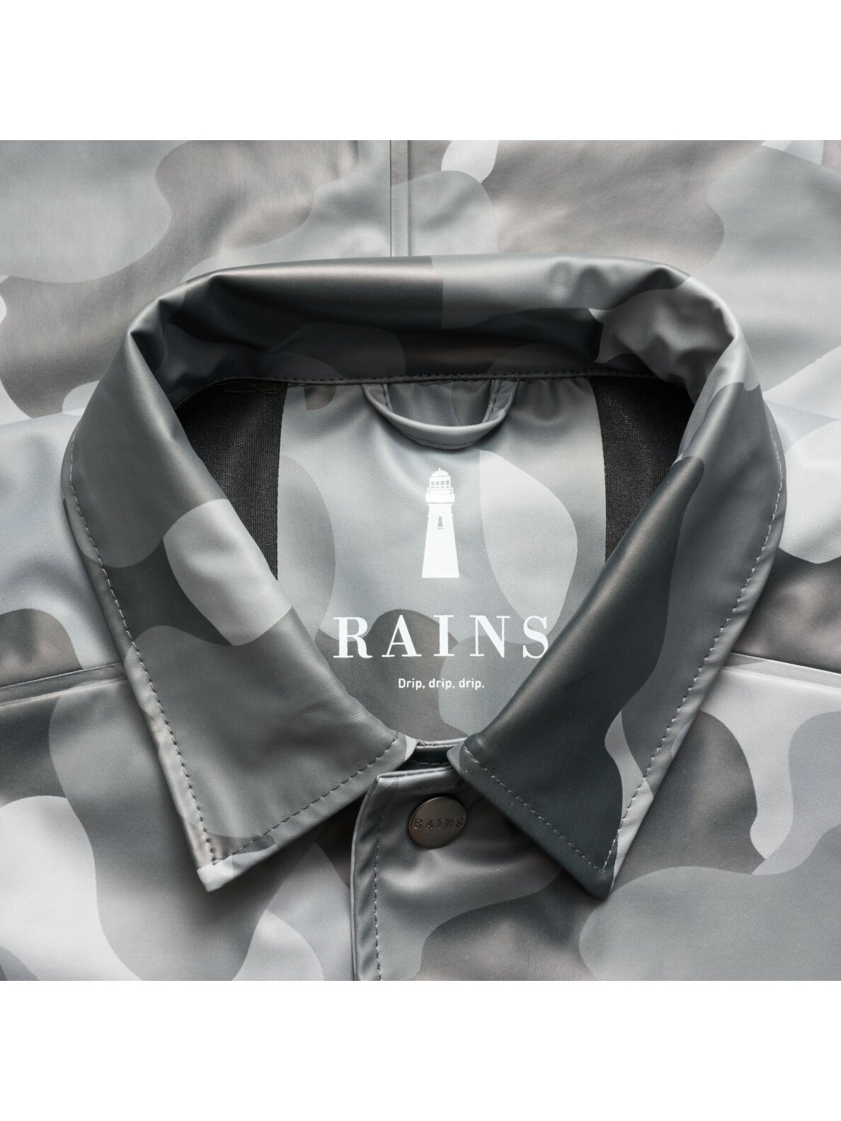 Rains AOP Coach jacket Night camo UNISEX lietpaltis 4 Rains AOP Coach jacket Night camo UNISEX lietpaltis 4