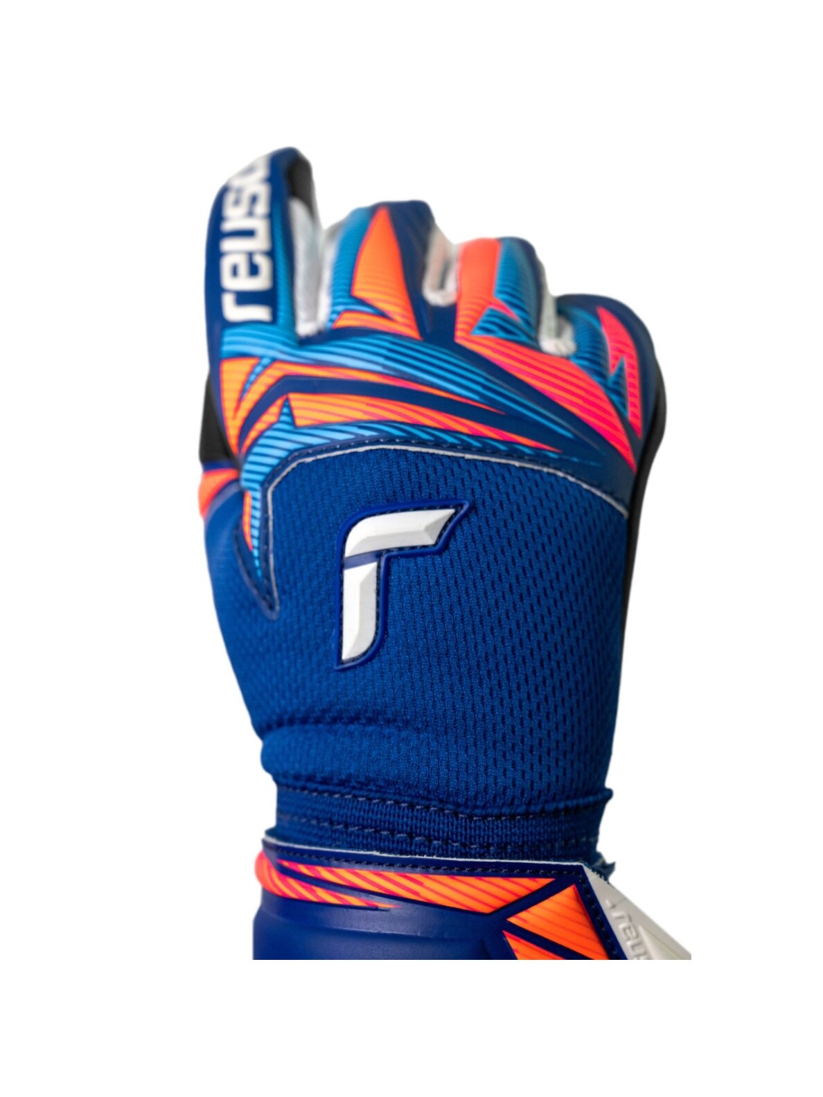 Reusch Attrakt Infinity Evolution NC Junior vartininko pirštinės vaikams mėlynai juodos 3 Reusch Attrakt Infinity Evolution NC Junior vartininko pirštinės vaikams mėlynai juodos 3