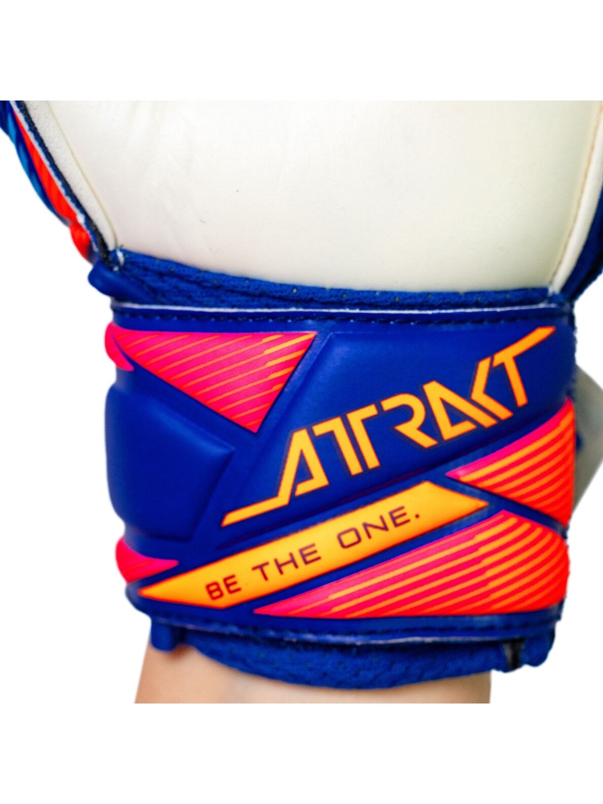 Reusch Attrakt Solid Junior vartininko pirštinės, mėlynos 5672515 4126 5 Reusch Attrakt Solid Junior vartininko pirštinės, mėlynos 5672515 4126 5
