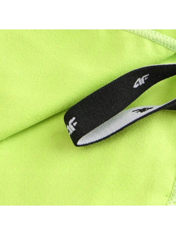 Rankšluostis 4F U074 65x90 cm sultinga žalia 4FWSS26ATOWU074 45S 1