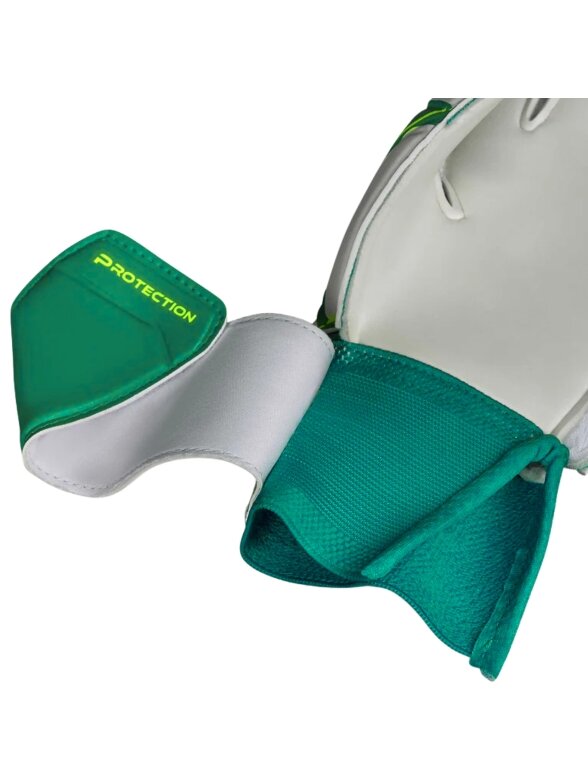 Select 04 Protection v26 vartininko pirštinės vaikams žaliai baltos 2 Select 04 Protection v26 vartininko pirštinės vaikams žaliai baltos 2