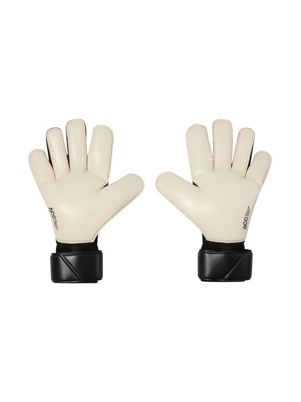 Nike Vapor Grip3 vartininko pirštinės juodos ir raudonos HQ0304 010 1 Nike Vapor Grip3 vartininko pirštinės juodos ir raudonos HQ0304 010 1