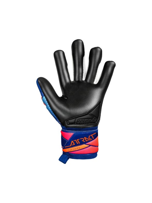 Reusch Attrakt Infinity Evolution NC Junior vartininko pirštinės vaikams mėlynai juodos 2 Reusch Attrakt Infinity Evolution NC Junior vartininko pirštinės vaikams mėlynai juodos 2