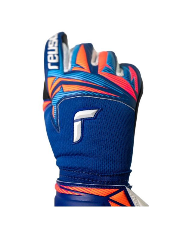 Reusch Attrakt Infinity Evolution NC Junior vartininko pirštinės vaikams mėlynai juodos 3