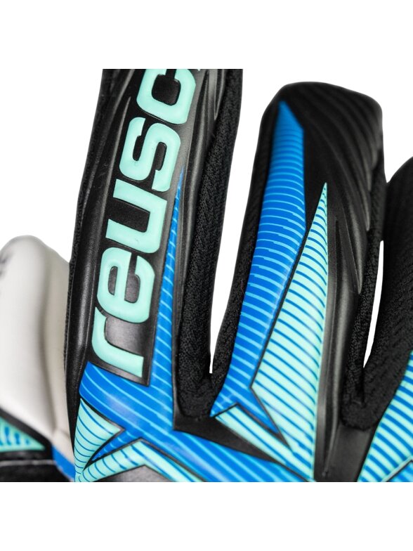 Reusch Attrakt RE:Grip NC Junior vartininko pirštinės vaikams juodai mėlynos 6 Reusch Attrakt RE:Grip NC Junior vartininko pirštinės vaikams juodai mėlynos 6