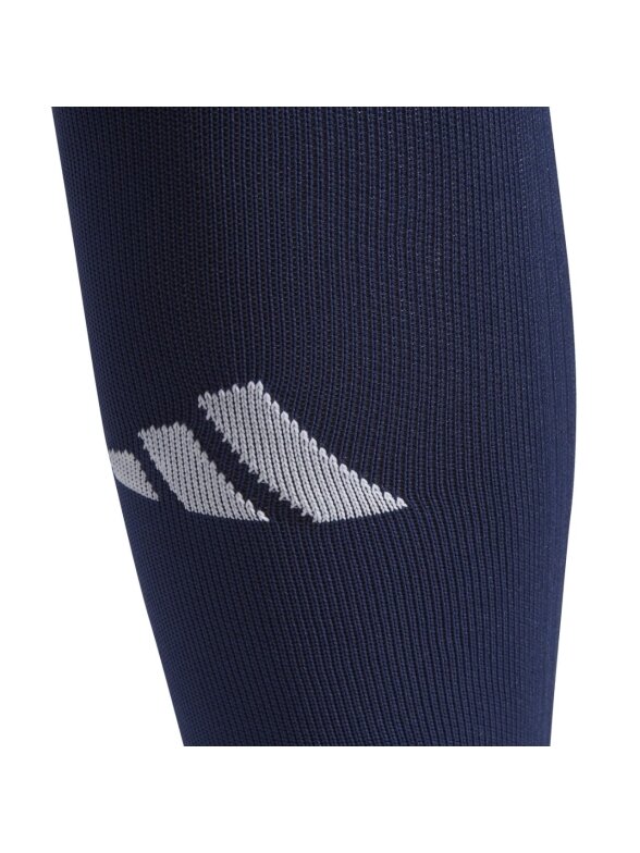 Adidas Team Sleeve 23 futbolo rankovės, tamsiai mėlynos spalvos HT6542 1 Adidas Team Sleeve 23 futbolo rankovės, tamsiai mėlynos spalvos HT6542 1