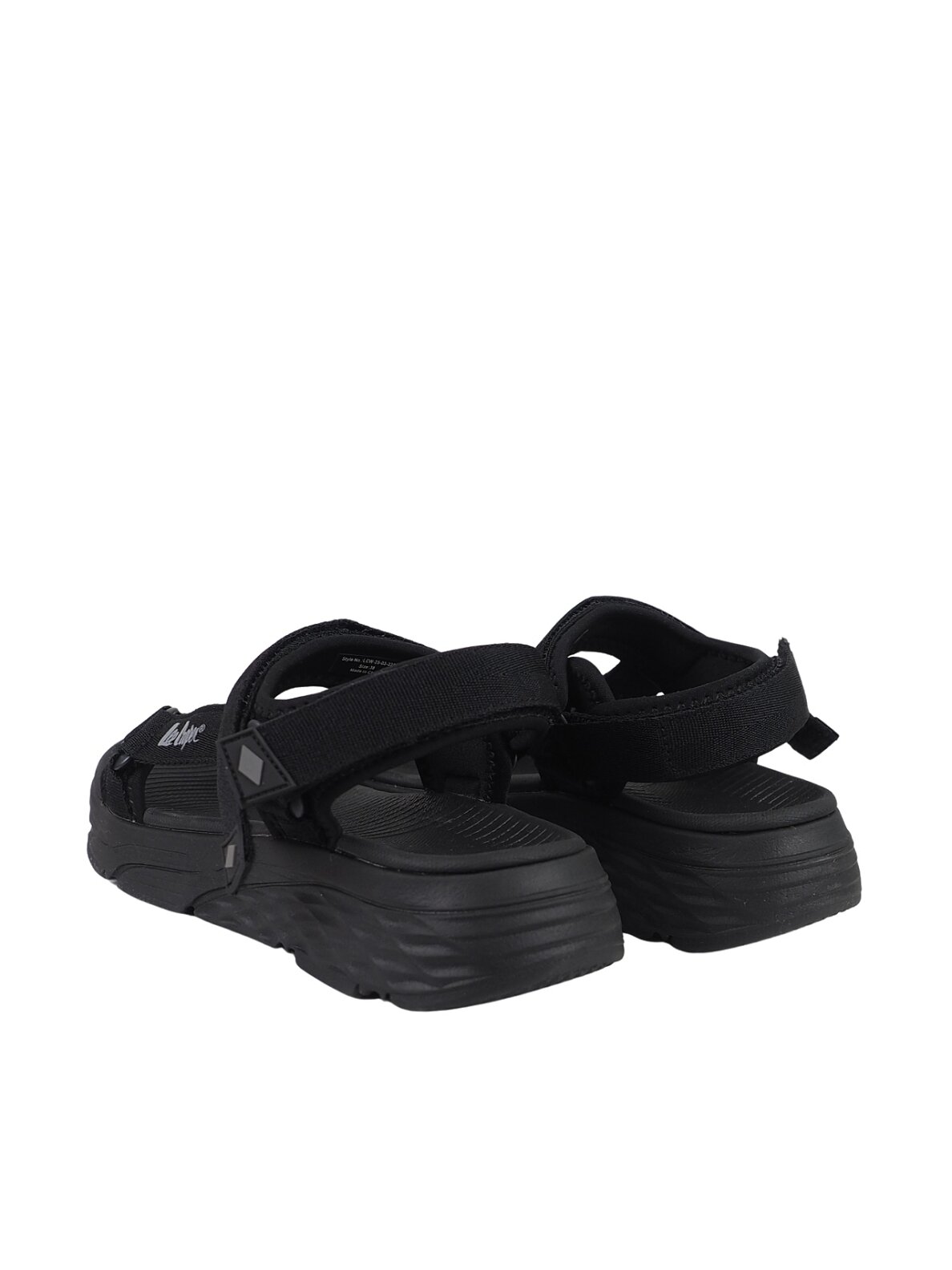 Lee Cooper moteriškos basutės juodos LCW-25-03-3398LA 2 Lee Cooper moteriškos basutės juodos LCW-25-03-3398LA 2