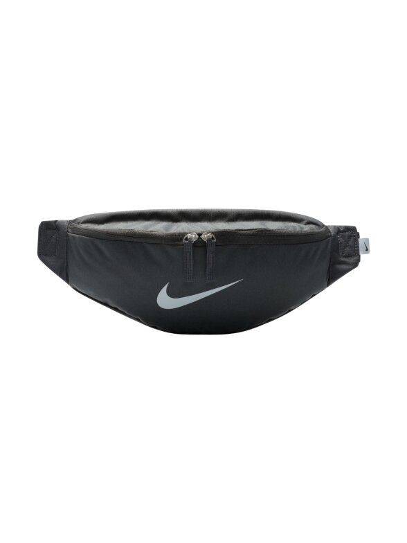 Nike Heritage antracitinis krepšys FZ7221 060 1 Nike Heritage antracitinis krepšys FZ7221 060 1