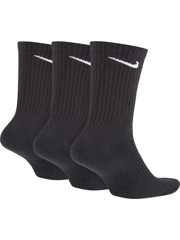 Nike Everyday Cushioned Crew kojinės 3 poros juodos SX7664 010 1 Nike Everyday Cushioned Crew kojinės 3 poros juodos SX7664 010 1