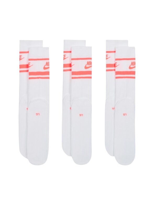 Nike NK Nsw Everyday Essential CR kojinės vyrams baltos DX5089 100 (3 poros) 2 Nike NK Nsw Everyday Essential CR kojinės vyrams baltos DX5089 100 (3 poros) 2