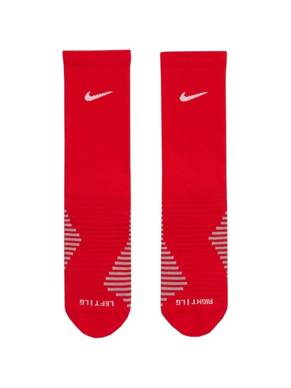 Nike Strike Crew WC22 futbolo kojinės raudonos DH6620 657 1 Nike Strike Crew WC22 futbolo kojinės raudonos DH6620 657 1