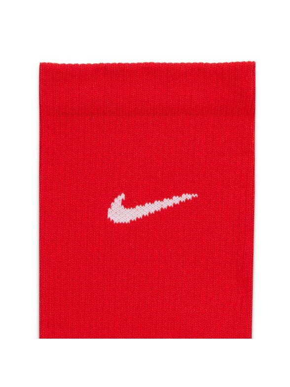 Nike Strike Crew WC22 futbolo kojinės raudonos DH6620 657 3 Nike Strike Crew WC22 futbolo kojinės raudonos DH6620 657 3