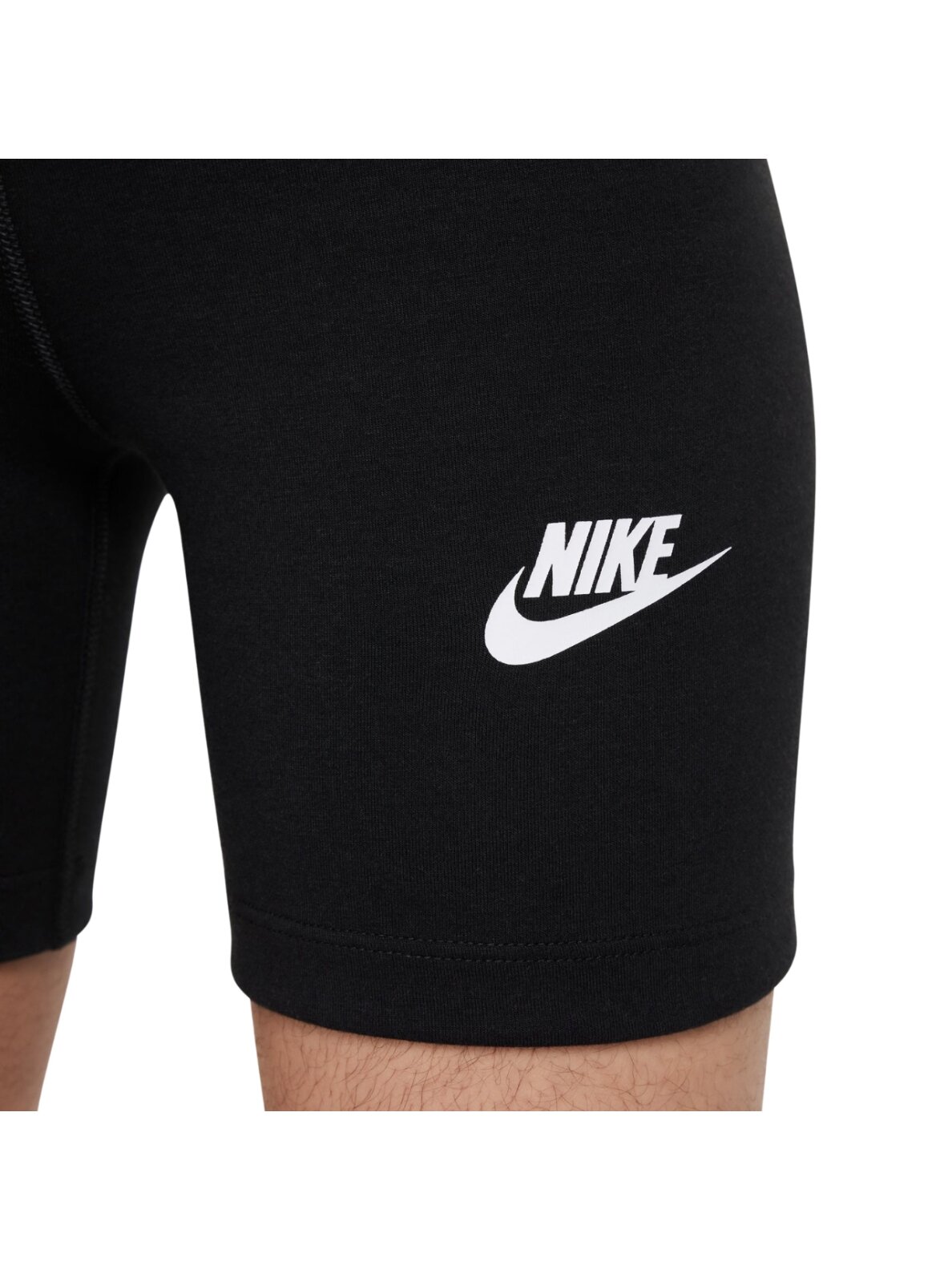 Nike Sportswear Klasikiniai vaikiški šortai juodi FZ5581 010 3 Nike Sportswear Klasikiniai vaikiški šortai juodi FZ5581 010 3