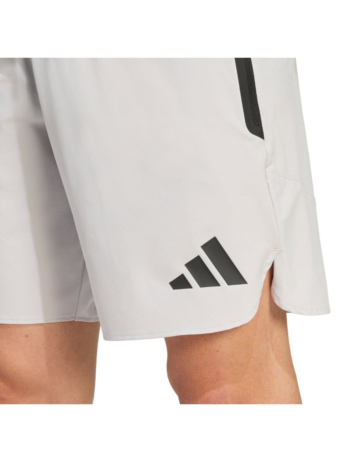 Vyriški šortai adidas Tiro Travel Woven pilki KE8369 3 Vyriški šortai adidas Tiro Travel Woven pilki KE8369 3
