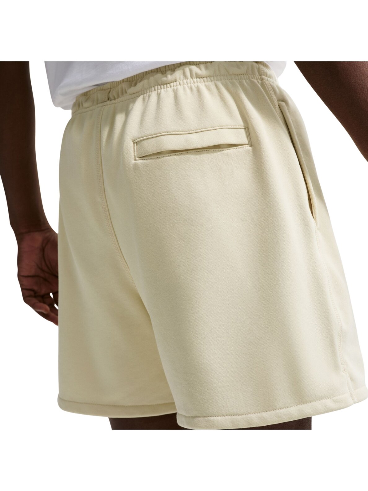 Nike Club vyriškų šortų kremas FN3520 229 4 Nike Club vyriškų šortų kremas FN3520 229 4
