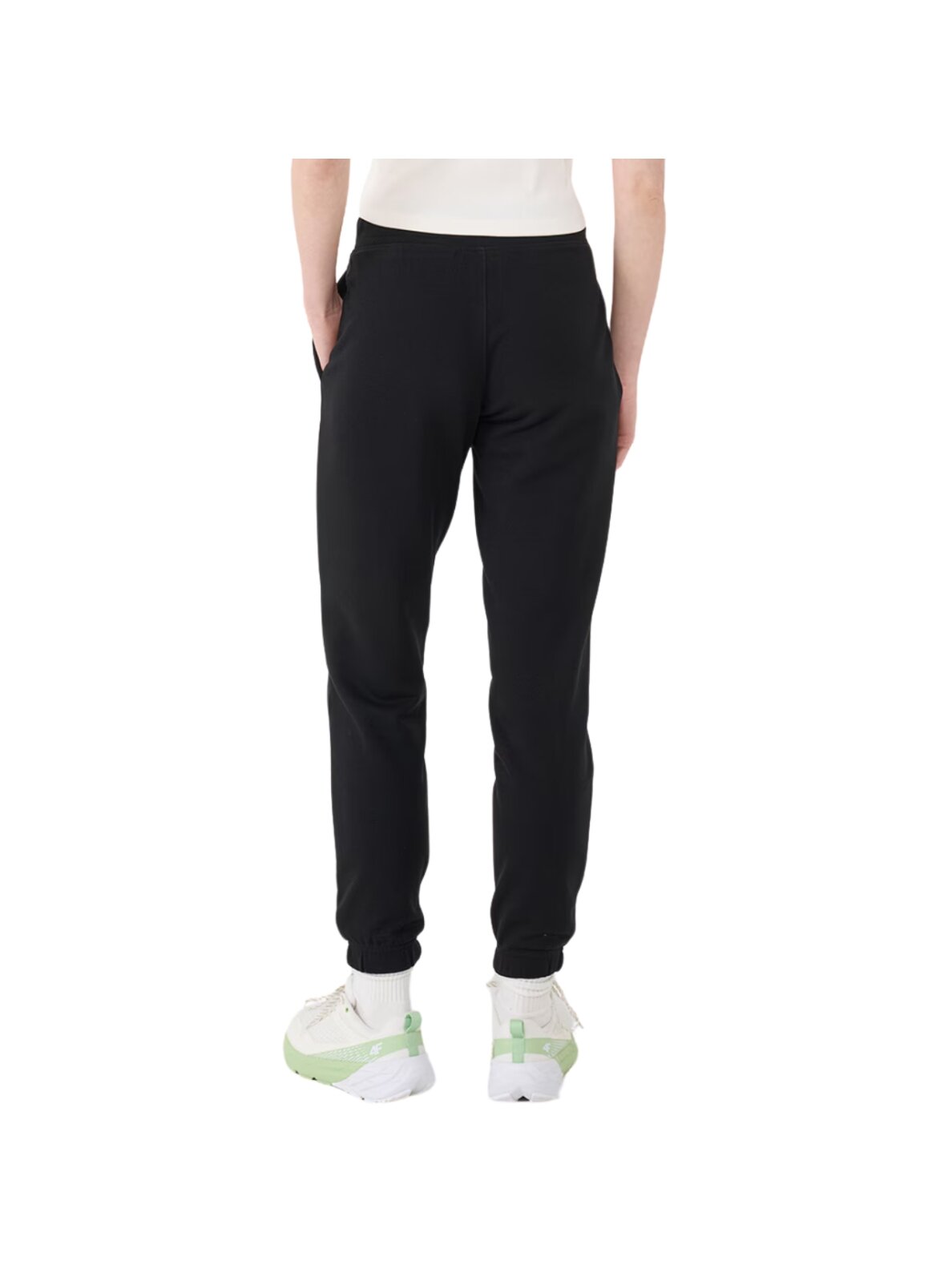 4F moterims kelnės CAS F1138 juoda 2 4F moterims kelnės CAS F1138 juoda 2