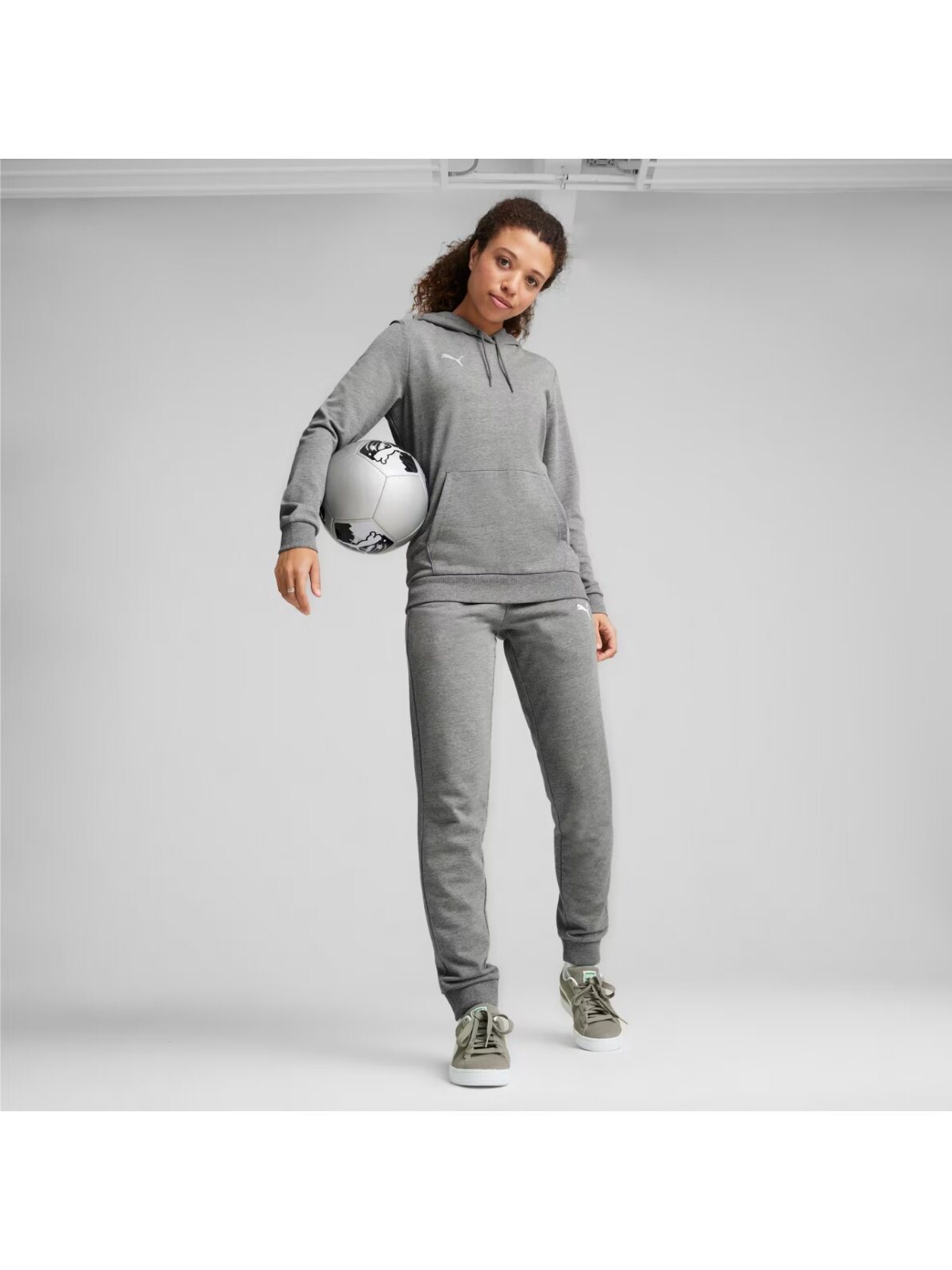 Puma Team Goal Casuals moteriškos kelnės pilkos spalvos 658604 33 6 Puma Team Goal Casuals moteriškos kelnės pilkos spalvos 658604 33 6