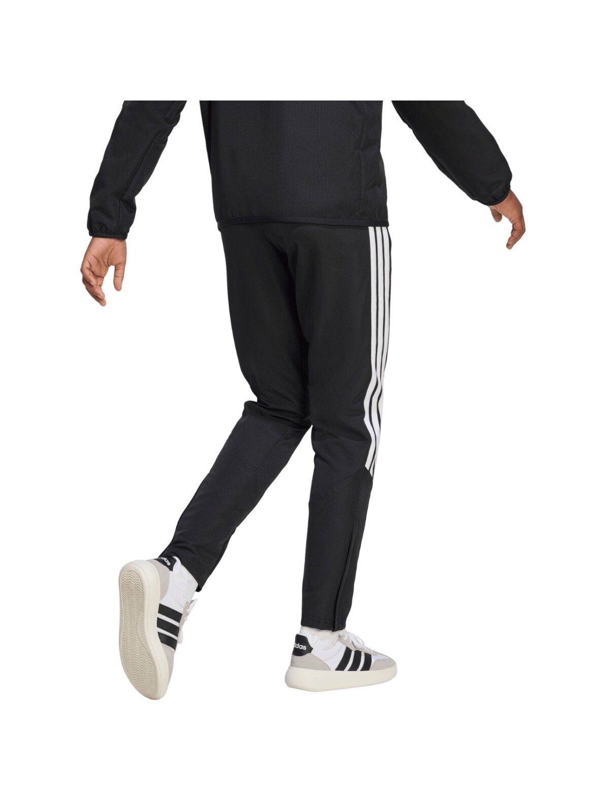 Adidas Tiro 26 League Presentation kelnės vaikams juodos KA6418 2 Adidas Tiro 26 League Presentation kelnės vaikams juodos KA6418 2