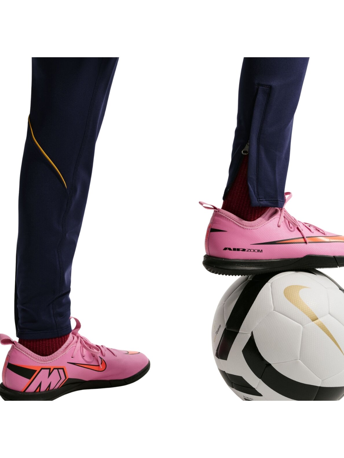 Nike FC Barcelona Strike vaikiškos kelnės tamsiai mėlynos spalvos II2809 498 5 Nike FC Barcelona Strike vaikiškos kelnės tamsiai mėlynos spalvos II2809 498 5