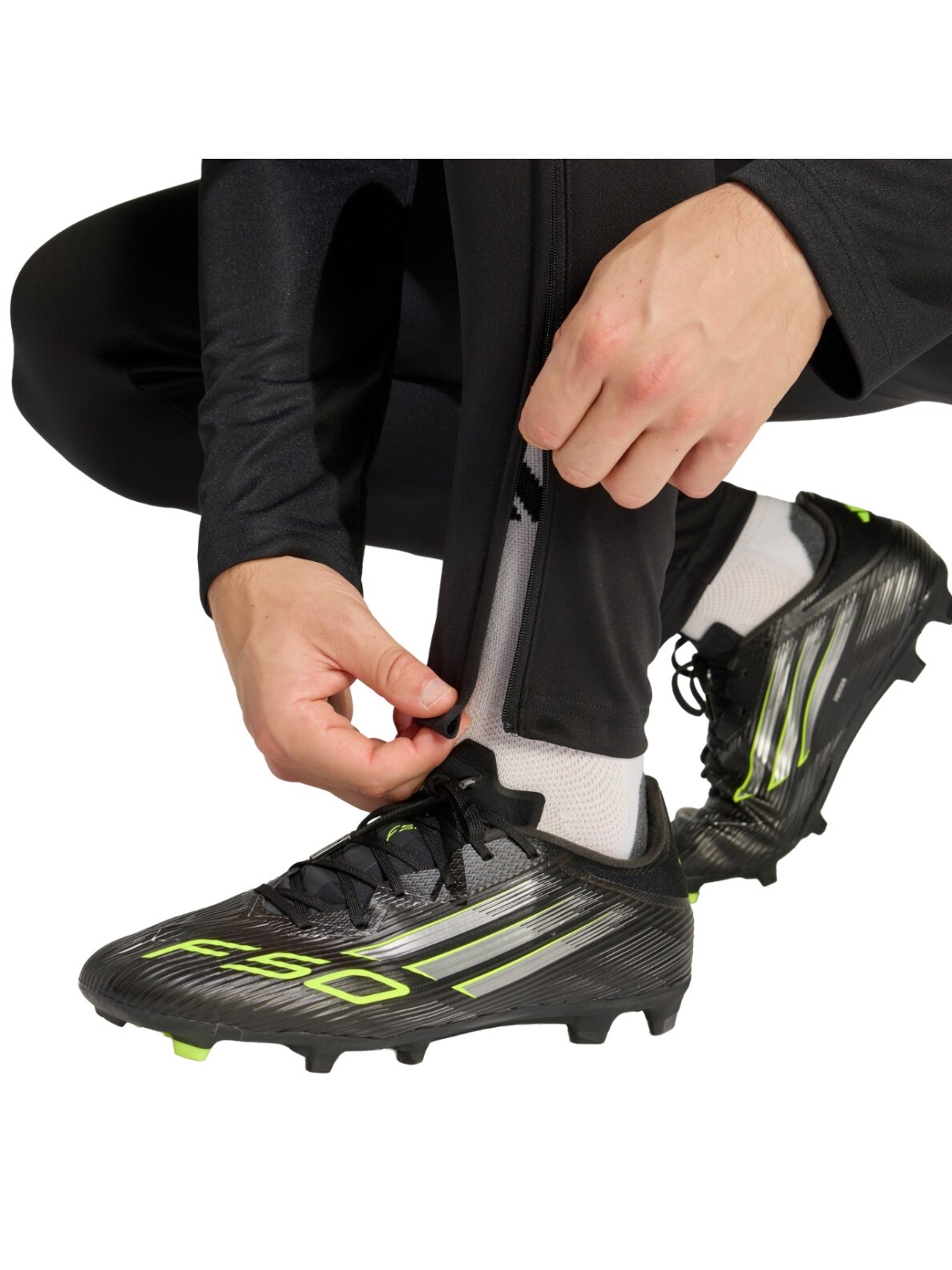adidas Entrada 26 Training vyrams juodos KE9848 4 adidas Entrada 26 Training vyrams juodos KE9848 4