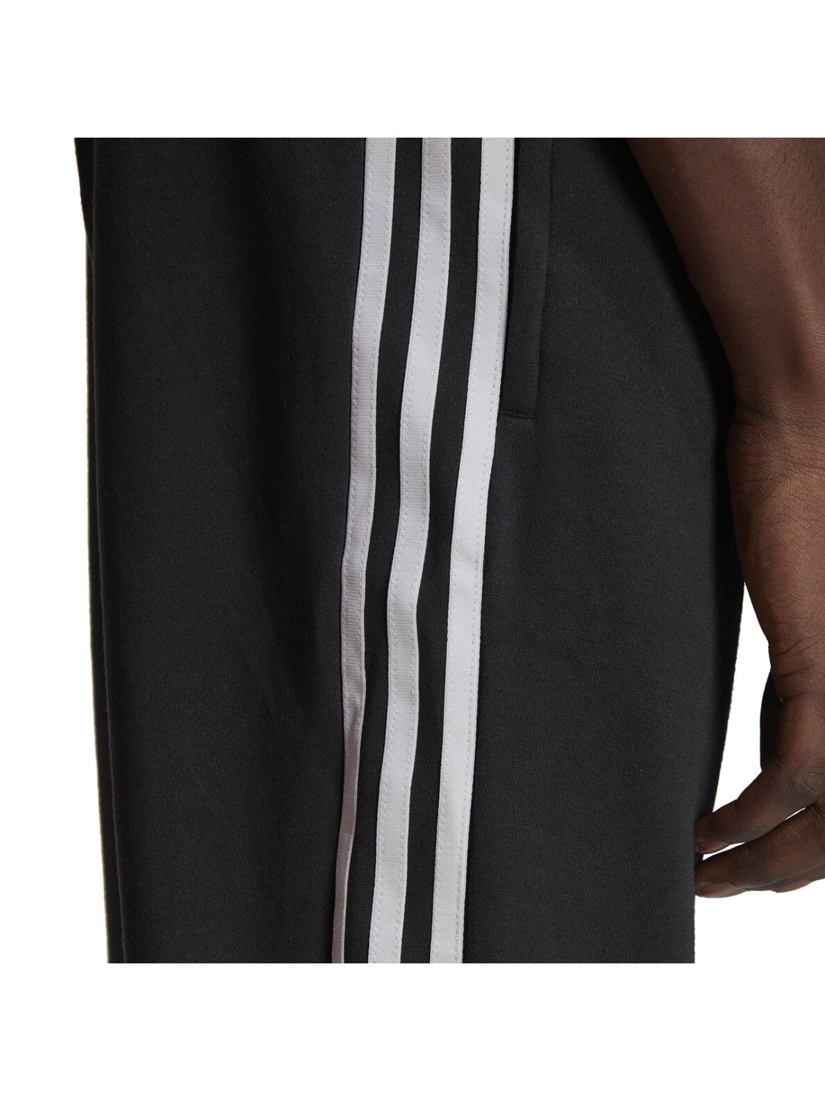 Vyriškos Adidas Tiro 23 League Sweat Tracksuit sportinis kostiumas, juodos HS3611 1 Vyriškos Adidas Tiro 23 League Sweat Tracksuit sportinis kostiumas, juodos HS3611 1