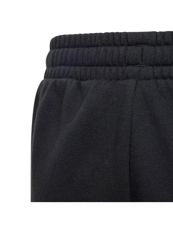 Adidas Tiro 24 Sweat šortai vaikams juodi IJ7662 2 Adidas Tiro 24 Sweat šortai vaikams juodi IJ7662 2