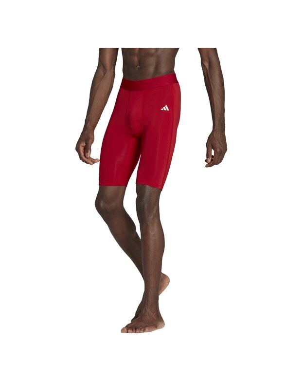 Vyriški šortai adidas Techfit Aeroready Short Tights raudonos spalvos HP0616 2 Vyriški šortai adidas Techfit Aeroready Short Tights raudonos spalvos HP0616 2