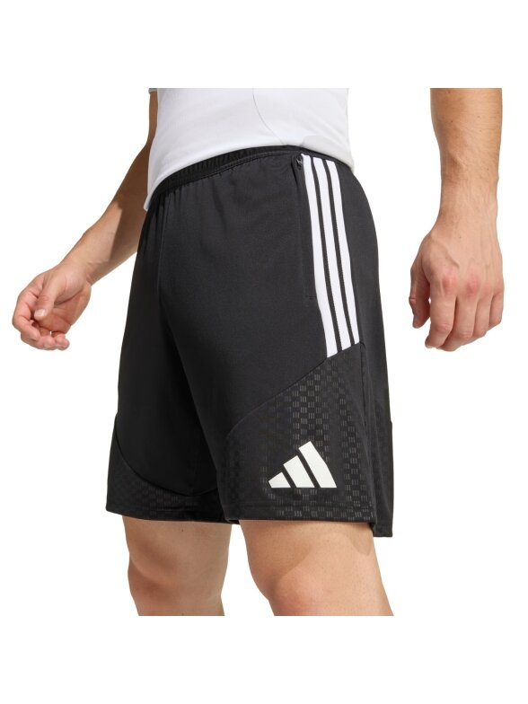 Adidas Tiro 26 Competition Training šortai vyrams juodi KA7643 3 Adidas Tiro 26 Competition Training šortai vyrams juodi KA7643 3