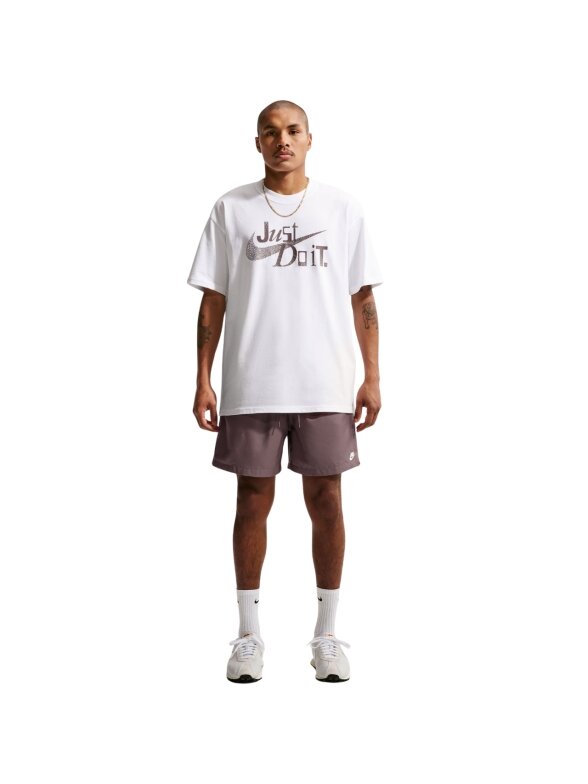 Nike Club vyriški šortai rudi FN3307 502 5 Nike Club vyriški šortai rudi FN3307 502 5