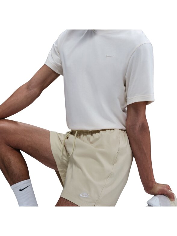 Nike Club vyriškų šortų kremas FN3307 229 2 Nike Club vyriškų šortų kremas FN3307 229 2