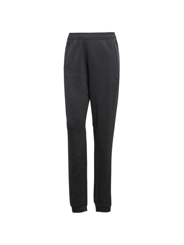 Adidas Tiro 25 moterims juodos kelnės JD9076 1 Adidas Tiro 25 moterims juodos kelnės JD9076 1
