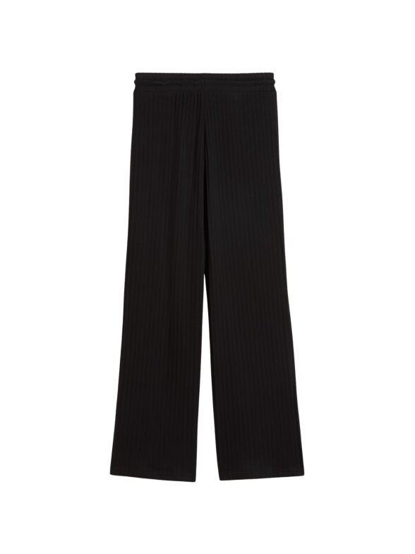 Puma HER Comfort High-Waist Wide Leg moteriškos kelnės juodos 693284 01 2 Puma HER Comfort High-Waist Wide Leg moteriškos kelnės juodos 693284 01 2