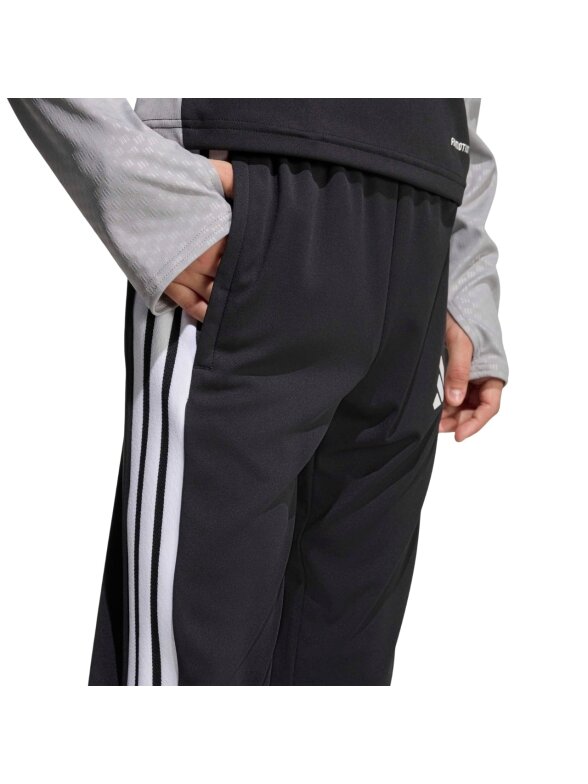 adidas Tiro 26 Competition Training sportinės kelnės vaikams juodos-baltos KA5133 4 adidas Tiro 26 Competition Training sportinės kelnės vaikams juodos-baltos KA5133 4