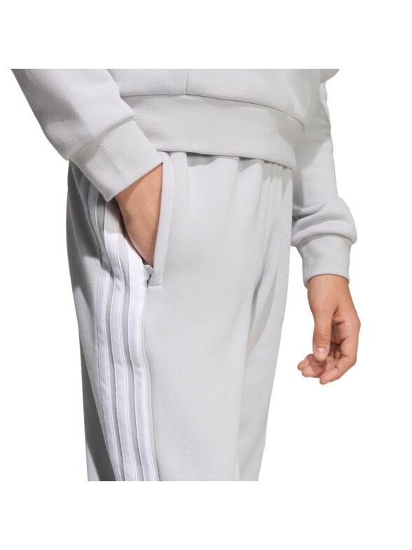 Adidas Tiro 26 League Sweat kelnės vaikams pilkos JY9672 4 Adidas Tiro 26 League Sweat kelnės vaikams pilkos JY9672 4