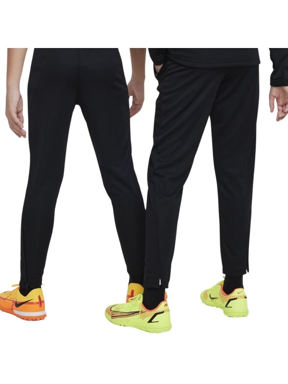 Nike Dri-Fit Enfant vaikiškos juodos kelnės DX5490 017 1 Nike Dri-Fit Enfant vaikiškos juodos kelnės DX5490 017 1