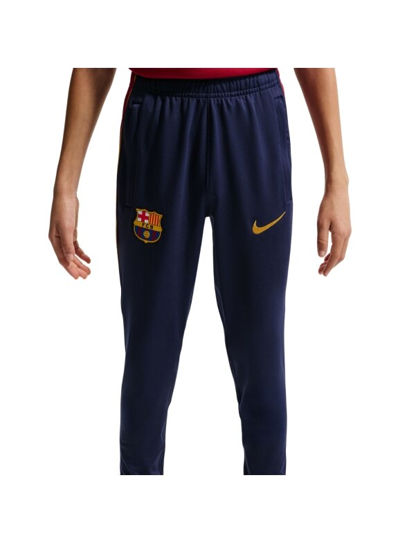 Nike FC Barcelona Strike vaikiškos kelnės tamsiai mėlynos spalvos II2809 498 3 Nike FC Barcelona Strike vaikiškos kelnės tamsiai mėlynos spalvos II2809 498 3