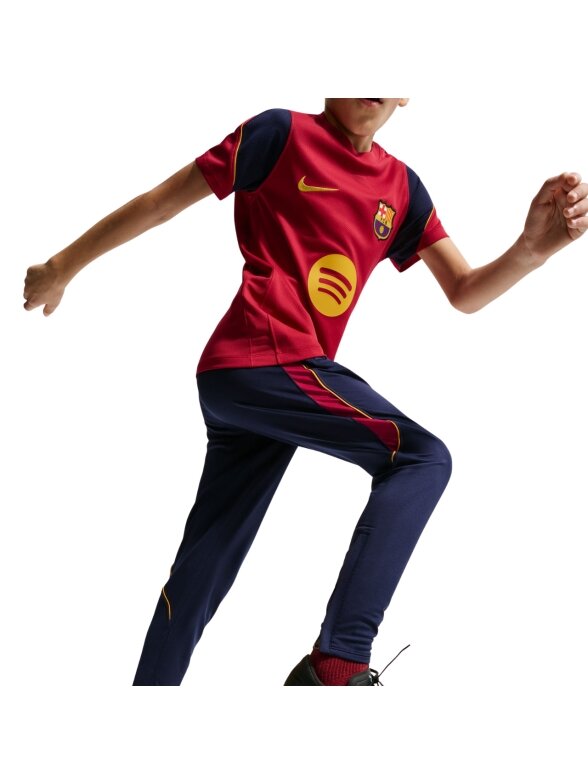 Nike FC Barcelona Strike vaikiškos kelnės tamsiai mėlynos spalvos II2809 498 4 Nike FC Barcelona Strike vaikiškos kelnės tamsiai mėlynos spalvos II2809 498 4