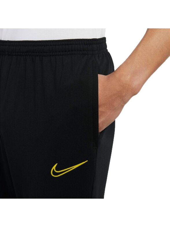 Nike Nk Df Academy 21 Pant Kpz vaikiškos kelnės juodos CW6124 015 4 Nike Nk Df Academy 21 Pant Kpz vaikiškos kelnės juodos CW6124 015 4