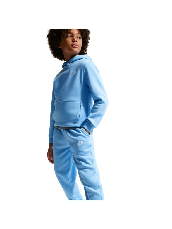 Nike Sportswear Club Fleece vaikiškos kelnės, šviesiai mėlynos FD3008 497 2 Nike Sportswear Club Fleece vaikiškos kelnės, šviesiai mėlynos FD3008 497 2