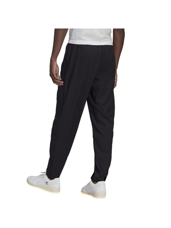 Vyriškos Adidas Entrada 22 Presentation Pants juodos H57533 2 Vyriškos Adidas Entrada 22 Presentation Pants juodos H57533 2
