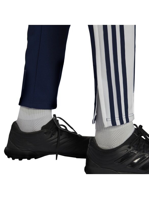 Vyriškos adidas Squadra 21 treniruočių kelnės, tamsiai mėlynos HC6273 Vyriškos adidas Squadra 21 treniruočių kelnės, tamsiai mėlynos HC6273