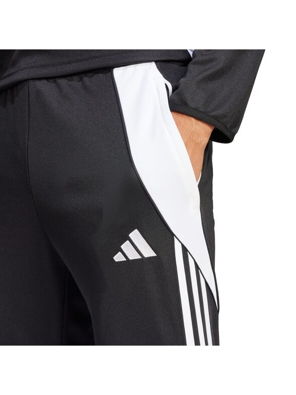 Adidas Tiro 24 Slim Training vyriškos kelnės juodos IP1953 1 Adidas Tiro 24 Slim Training vyriškos kelnės juodos IP1953 1