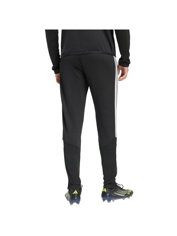 Adidas Tiro 26 League Training Slim vyrams juodos JY7113 2 Adidas Tiro 26 League Training Slim vyrams juodos JY7113 2