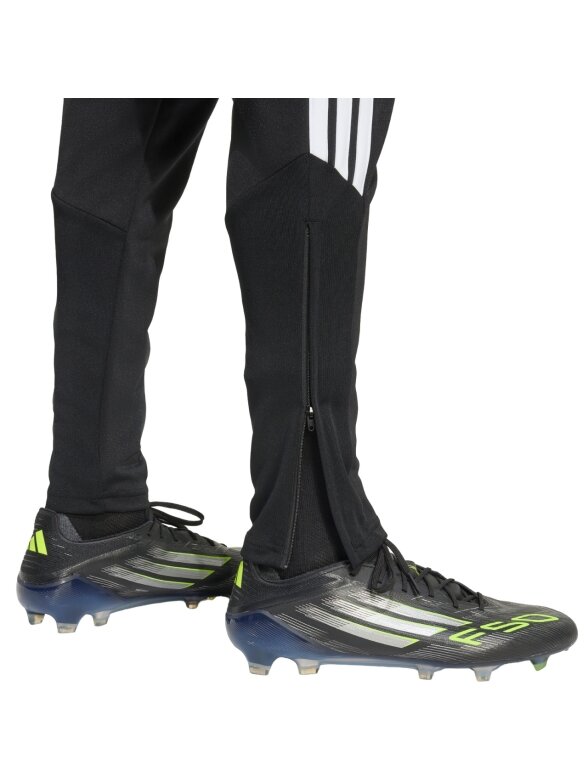 Adidas Tiro 26 League Training Slim vyrams juodos JY7113 4 Adidas Tiro 26 League Training Slim vyrams juodos JY7113 4